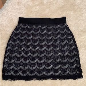 Free people black scalloped skirt sz XS
